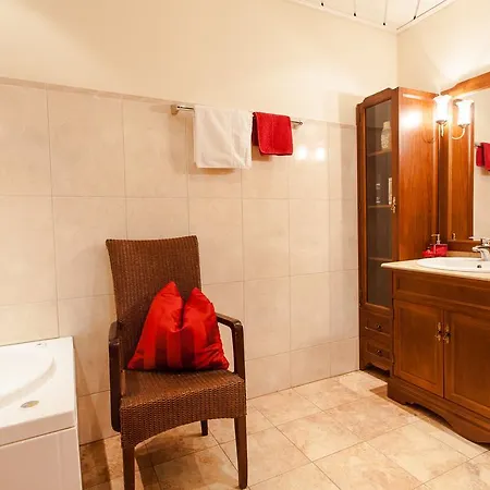 Exclusive Sylvie Apartment *